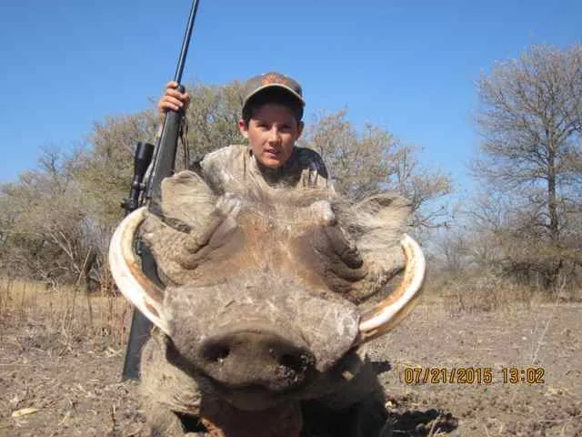 Homenaje de The Hunter's Dream a Luis Covarrubias Jr